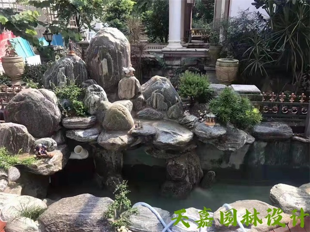 麻章小型庭院假山鱼池